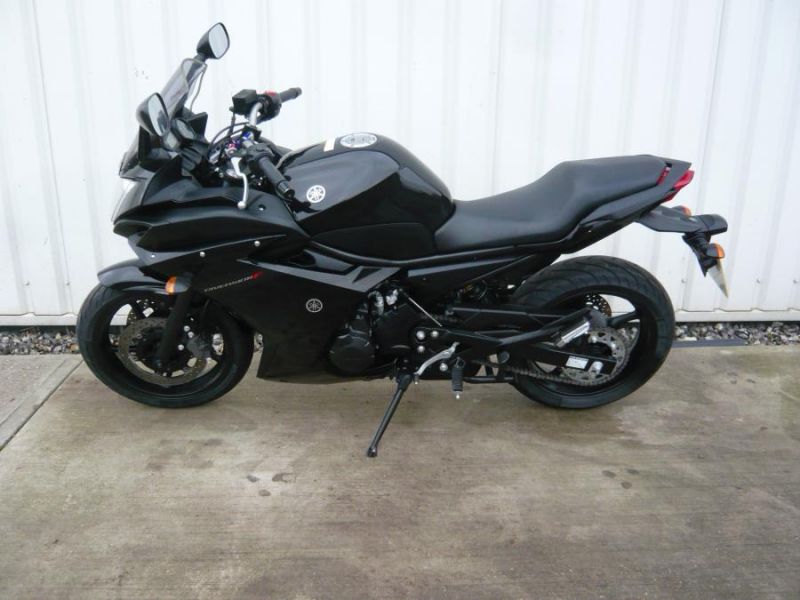 2010 Yamaha XJ600S image 2