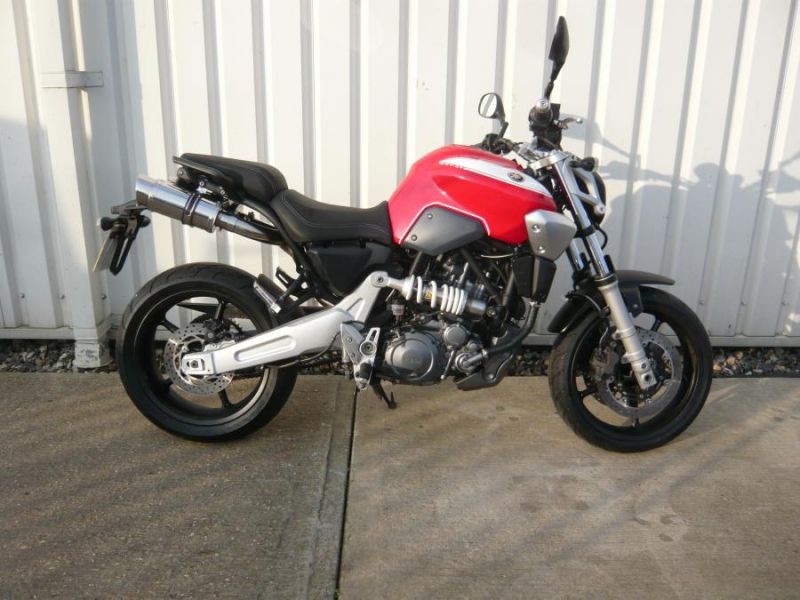 2009 Yamaha MT-03 image 1