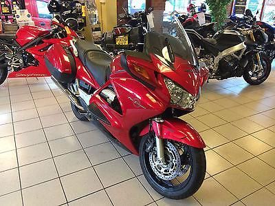 2002 Honda St1300 image 2