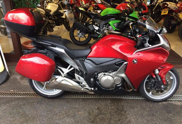 2011 Honda Vfr 1200 F-A image 1