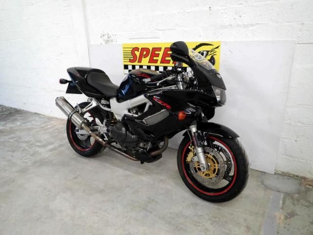 1998 HONDA VTR 1000 image 3