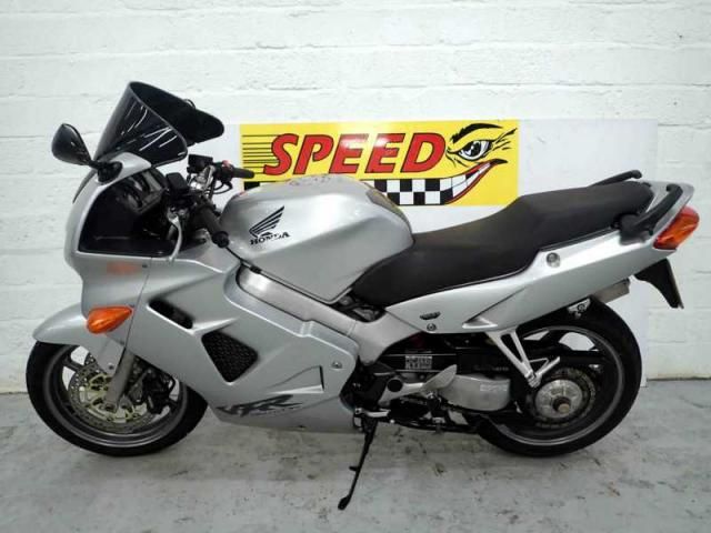 2001 HONDA VFR 800 F image 2