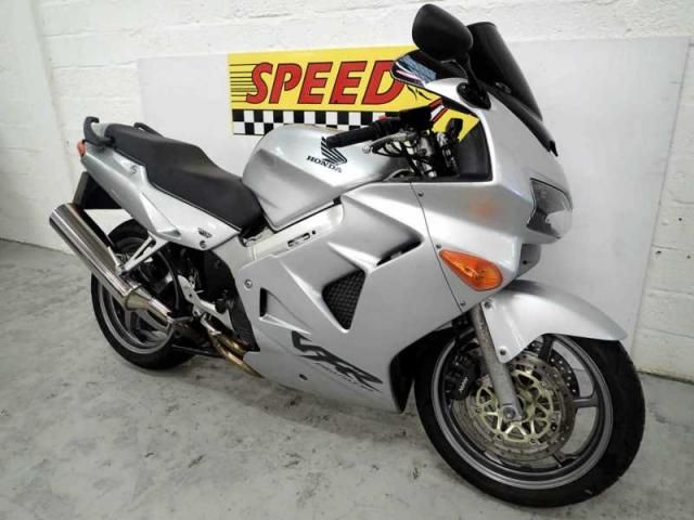 2001 HONDA VFR 800 F image 3