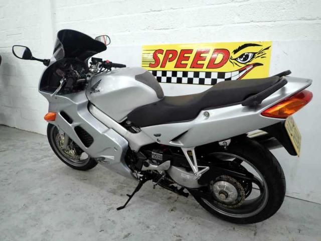 2001 HONDA VFR 800 F image 5