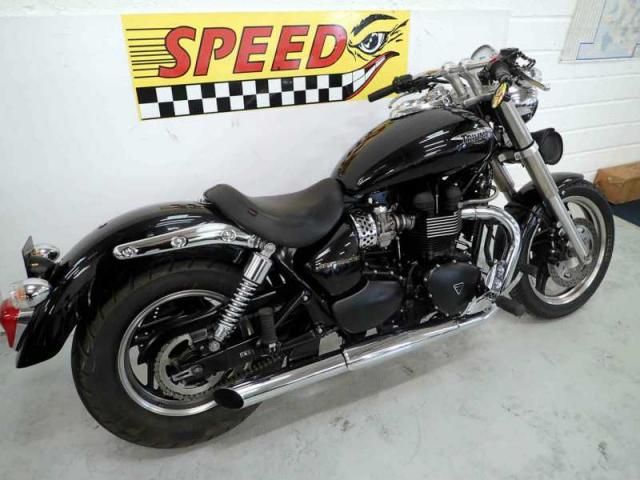 2009 Triumph Speedmaster image 6