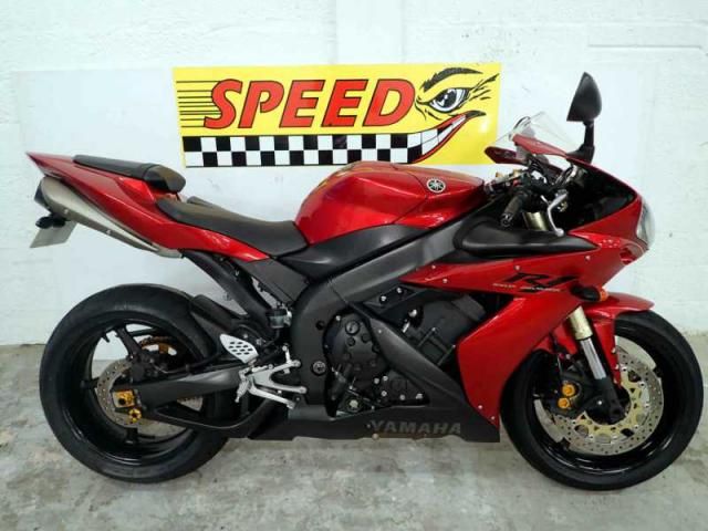 2006 YAMAHA YZF R1 image 1