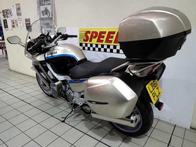 2012 YAMAHA FJR 1300 A image 6