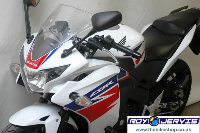 2014 HONDA CBR125 R-D image 4