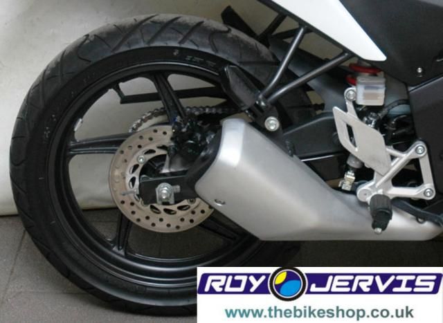 2014 HONDA CBR125 R-D image 8