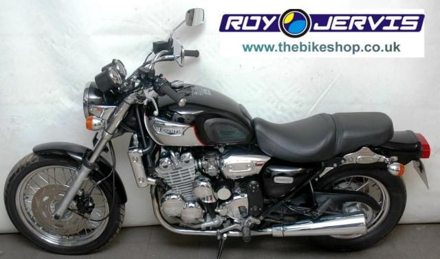 2000 Triumph Adventurer 900 image 2