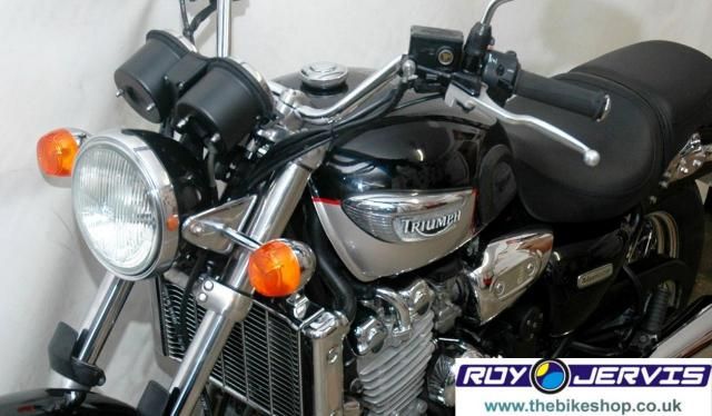 2000 Triumph Adventurer 900 image 4