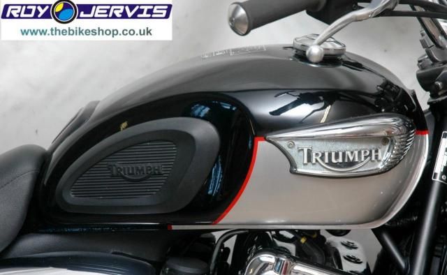 2000 Triumph Adventurer 900 image 6