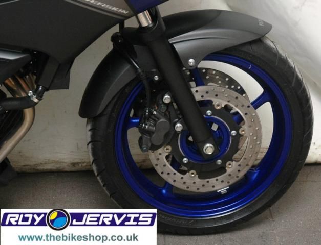 2015 YAMAHA XJ6 S DIVERSION F image 4