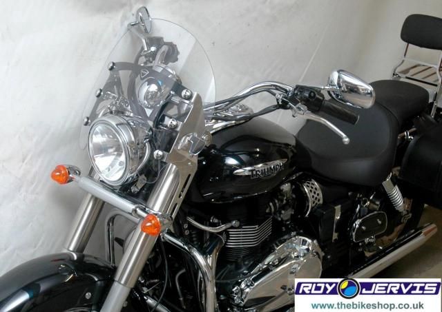 2012 Triumph America Bonneville 865 image 4