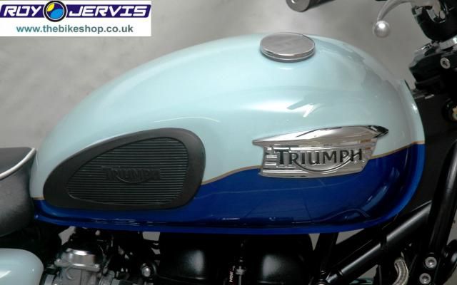2010 Triumph Bonneville T100 865 image 5
