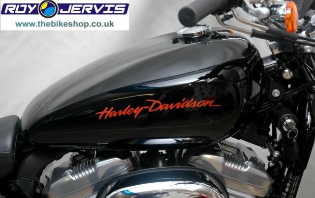 2014 Harley-Davidson XL 883 L Superlow 12 image 6