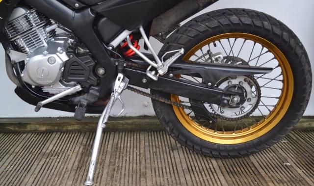 2010 Yamaha XT 125 R image 6