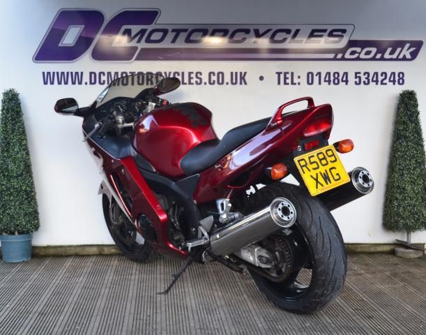 1998 Honda Cbr 1100 Super Blackbird image 2