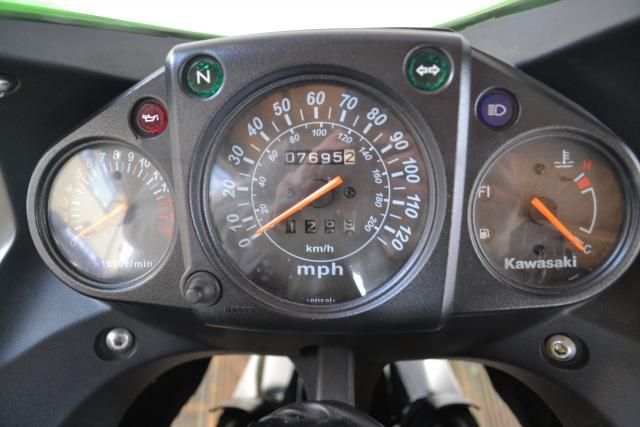 2010 Kawasaki EX 250 K9FA Ninja image 7