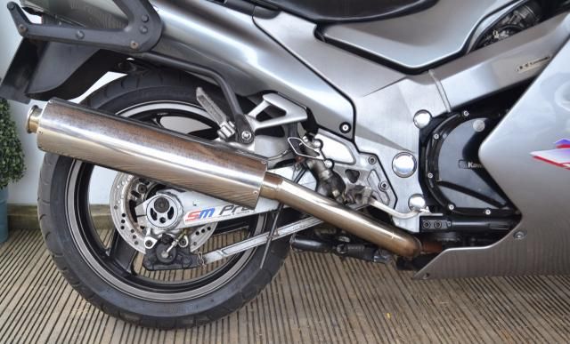 1997 Kawasaki ZZR 1100 image 8