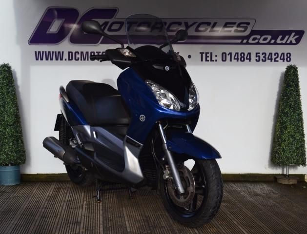 2009 Yamaha YP 250 R X-MAX image 1