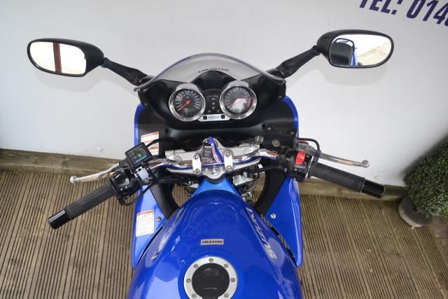 2004 Suzuki GSF 600 S F image 9