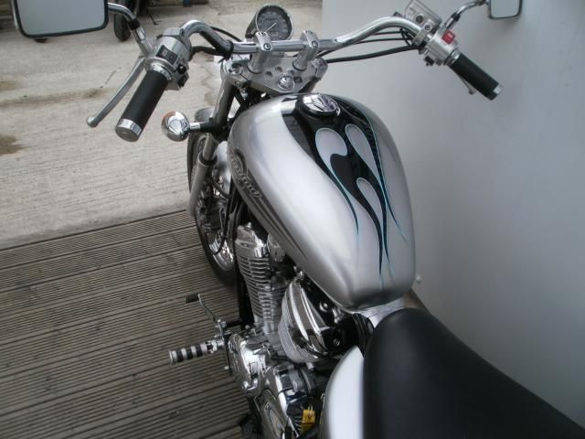 2006 Honda VT 600 image 4