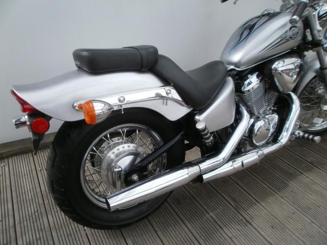 2006 Honda VT 600 image 5