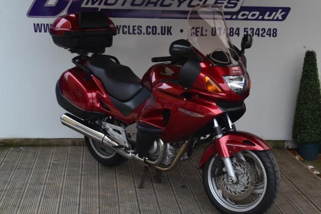 2005 Honda NT 650 V-5 Deauville image 1