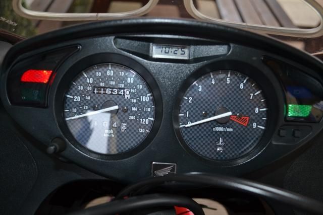 2005 Honda NT 650 V-5 Deauville image 5