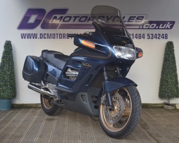 2002 Honda ST 1100 Pan Euro image 1