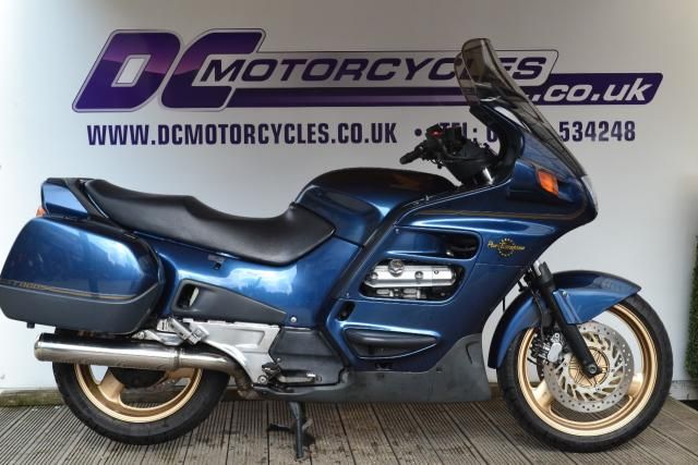 2002 Honda ST 1100 Pan Euro image 3