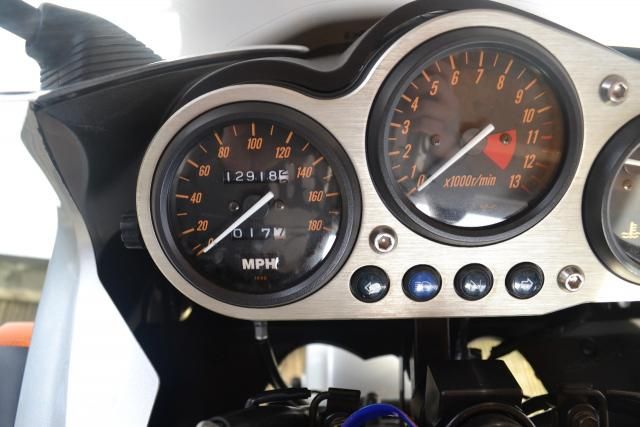 2004 Kawasaki ZRX 1200S image 9