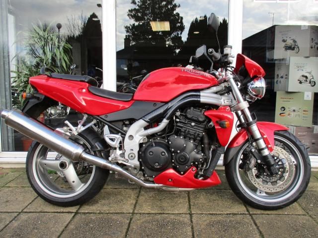 2004 Triumph Speed Triple 955 image 1