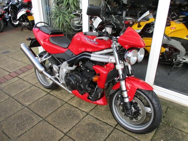 2004 Triumph Speed Triple 955 image 3