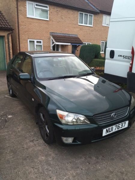 2000 Lexus is 200 auto image 1