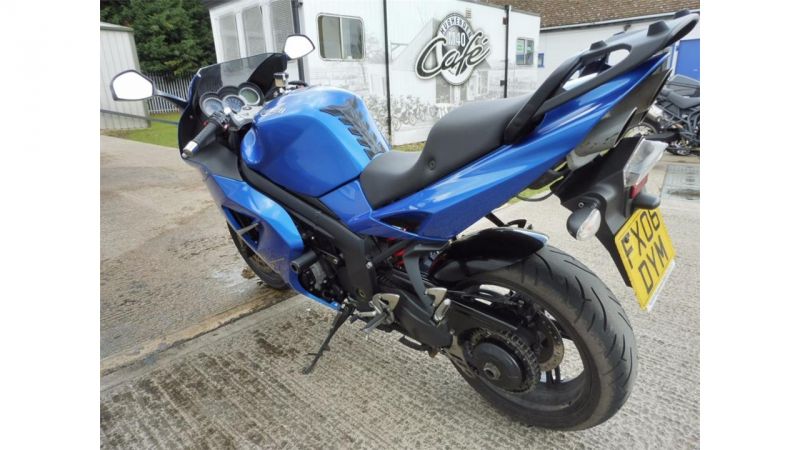 2006 Triumph Sprint image 5