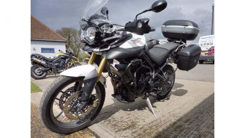 2014 Triumph Tiger 800 image 3