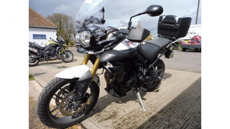 2014 Triumph Tiger 800 image 3