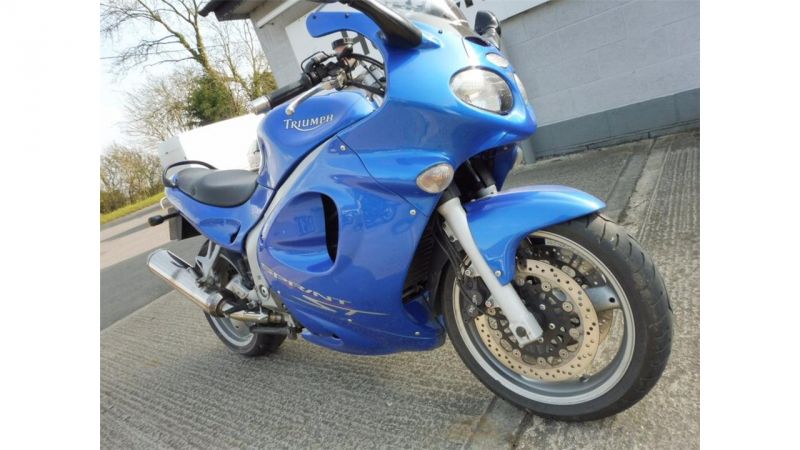 2003 Triumph Sprint 955 image 2
