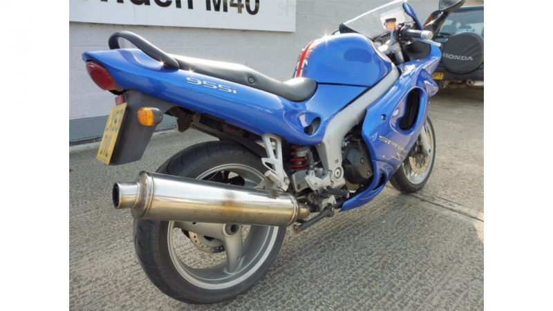 2003 Triumph Sprint 955 image 6
