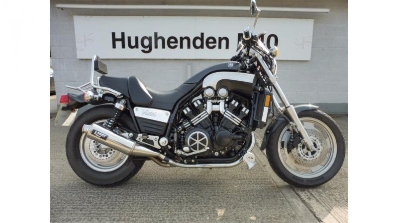 1999 Yamaha V-Max 1200 image 1