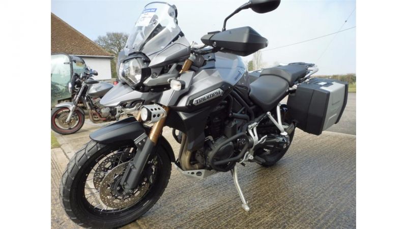 2014 Triumph Explorer 1200 Adventure image 3