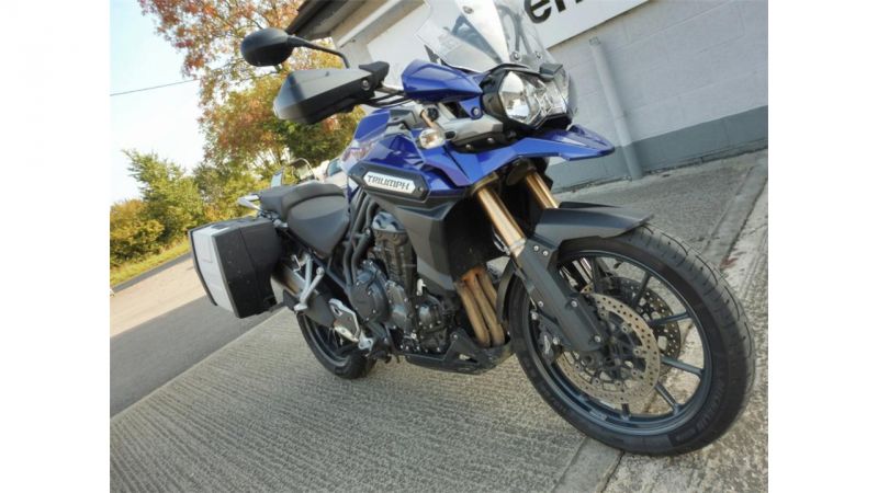 2012 Triumph Explorer 1200 Adventure image 2