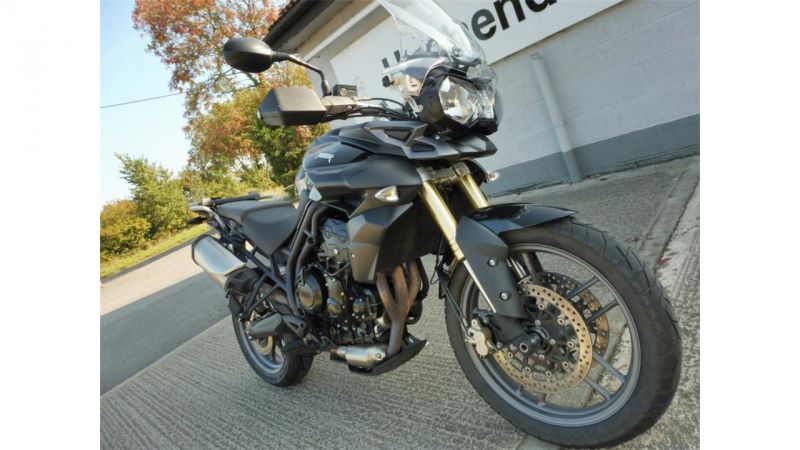 2013 Triumph Tiger 800 image 2