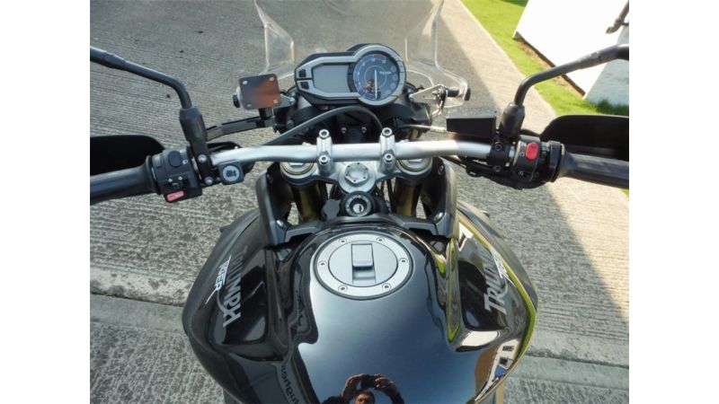 2013 Triumph Tiger 800 image 8
