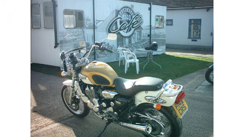 1997 Triumph Adventurer 900 image 5