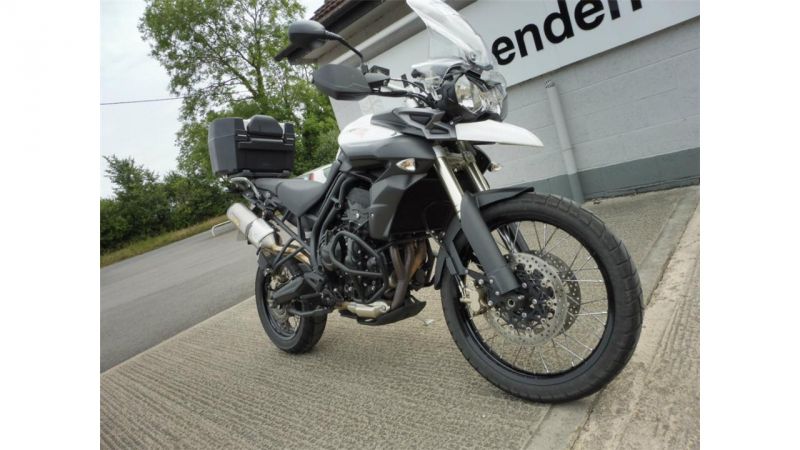 2014 Triumph Tiger 800 XC image 2