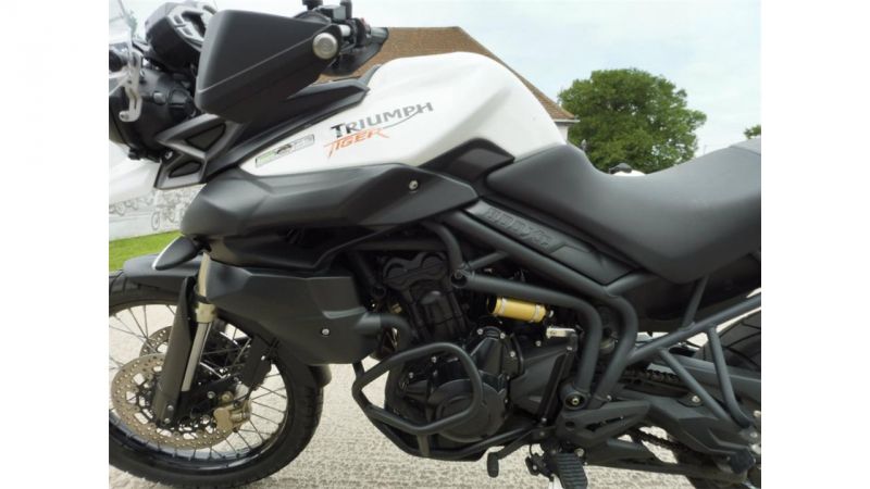 2014 Triumph Tiger 800 XC image 4