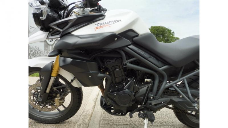 2014 Triumph Tiger 800 image 4